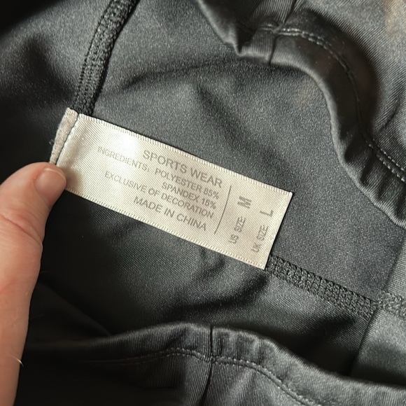 Black leggings - Picture 2 of 6